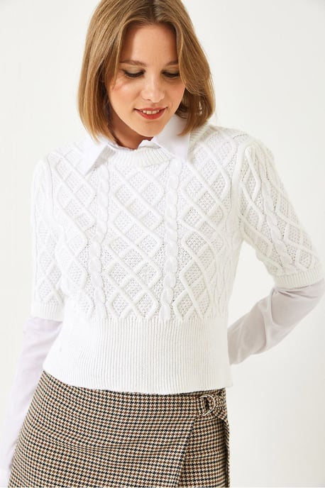 Textured Knitwear Crop Sweater with Shirt Collar - Image 2