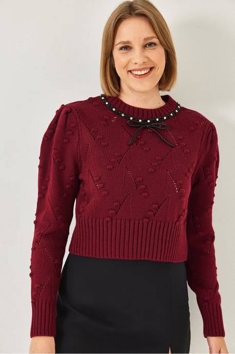 Texturerad broderad rundhalsad sittande kort tröja - Image 3