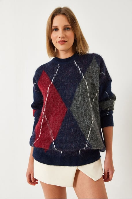 Oversized Diamond Printed Sweater - Image 4
