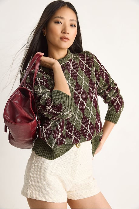 Women’s Crew Neck Knitted Sweater with Diamond Pattern - Image 2