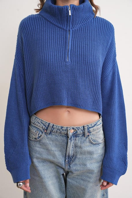 Textured Long Sleeve Zipped Collar Sweater - Image 5