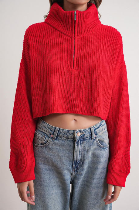 Textured Long Sleeve Zipped Collar Sweater - Image 4