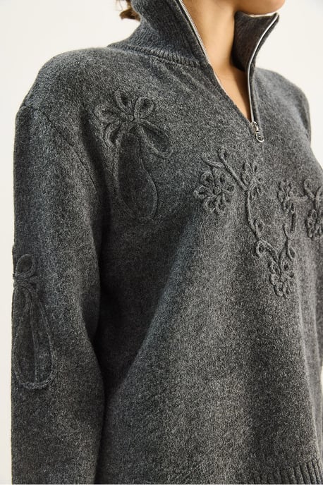 Embroidery Detailed Zipped Collar Knit Sweater - Image 6