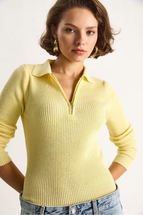 Sweater with Zipper Collar - Image 3