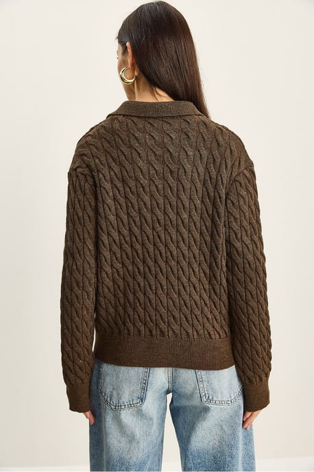 Thick Braid Patterned Polo Neck Sweater - Image 5