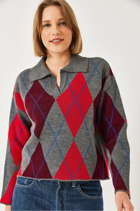 Geometric Pattern Polo Neck Knit Sweater - Image 3