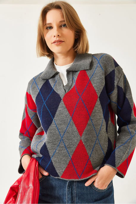 Geometric Pattern Polo Neck Knit Sweater - Image 3
