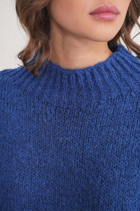 Relaxed Fit Crew Neck Thick Knit Sweater - Image 5