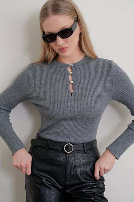 Knapprik Crew Neck Tröja - Image 1