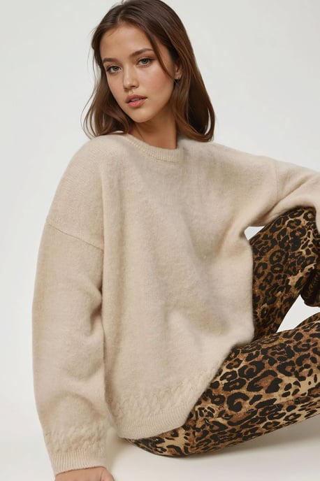 Braiding Detailed Textured Crew Neck Sweater - Image 4
