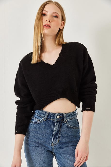 Textured V-Neck Loose-Fit Crop Knit Top - Image 3