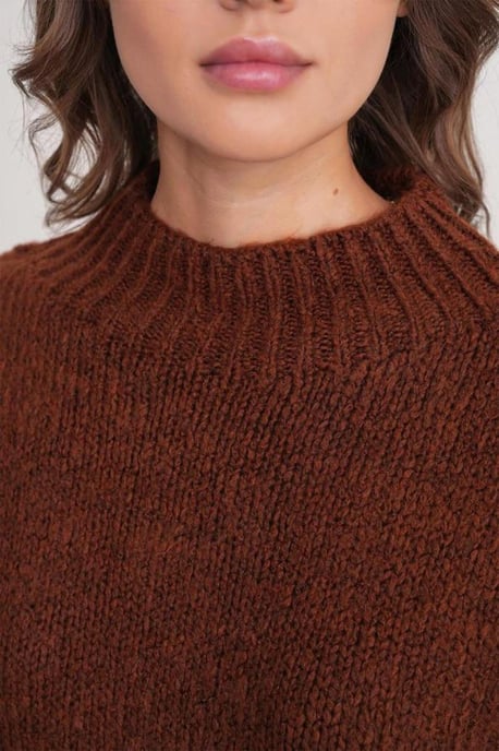 Relaxed Fit Crew Neck Thick Knit Sweater - Image 6