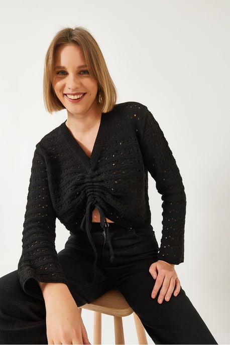 Texturerad spets V-ringad crop-top med volangdetalj - Image 4