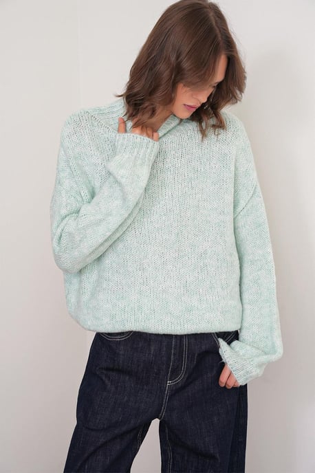 Relaxed Fit Crew Neck Thick Knit Sweater - Image 3