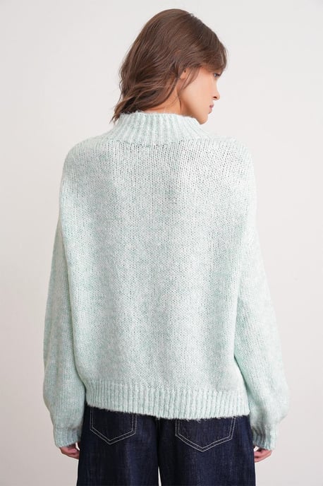 Relaxed Fit Crew Neck Thick Knit Sweater - Image 6