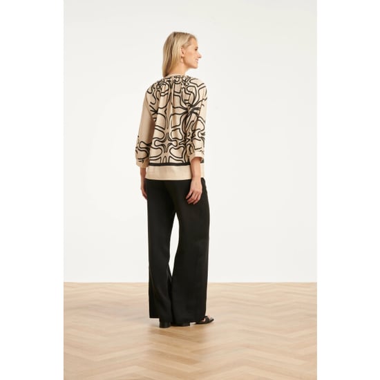 Smashed Lemon Crème blouse met zwart grafisch patroon | - Image 3