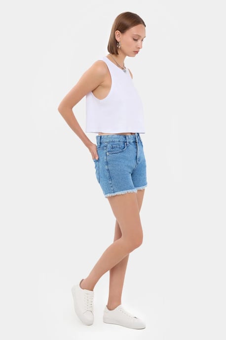 Sleeveless Round Neck Solid Crop Top - Image 3