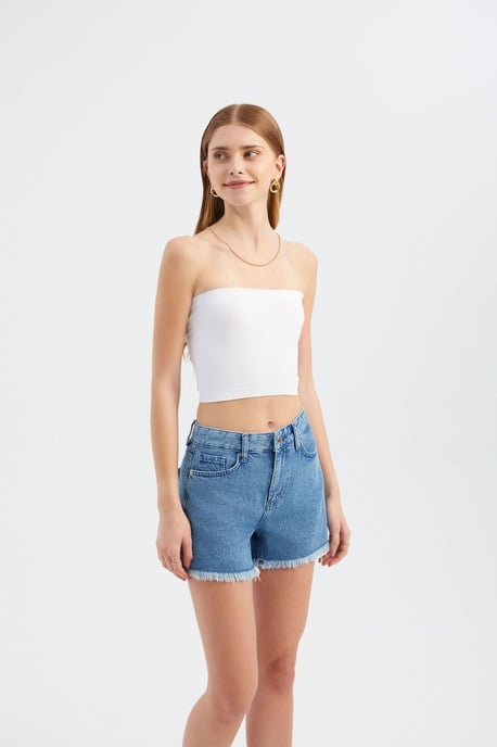Halterlös Basic Crop Top - Image 3