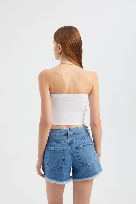 Halterlös Basic Crop Top - Image 4