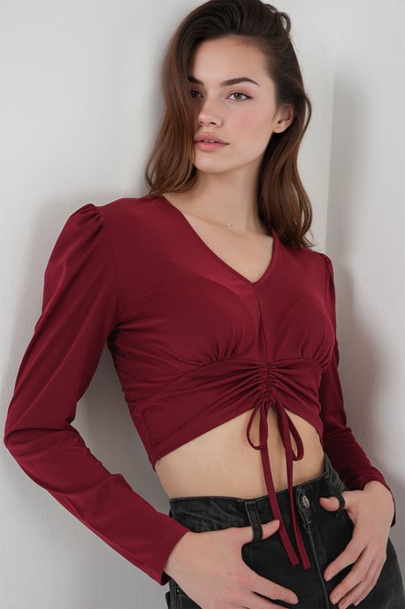 Textured V-Neck Crop Top with Ruffle Detail - Image 4