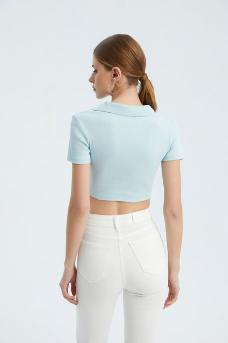 V-ringad polo crop top - Image 4