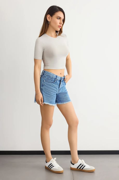 Crew Neck Basic Crop Top - Image 3