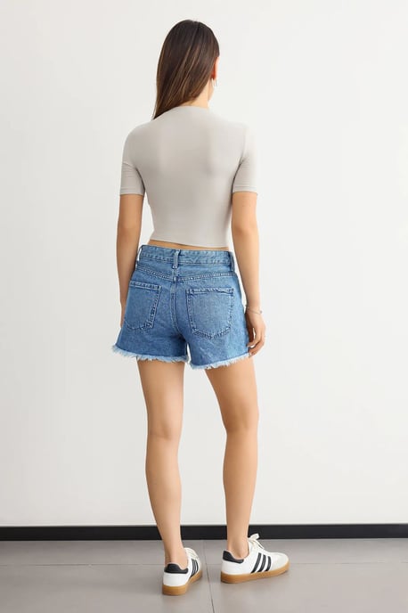 Crew Neck Basic Crop Top - Image 4