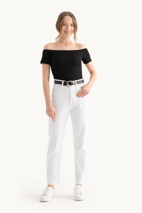 Axelbandlös kortärmad crop top - Image 2