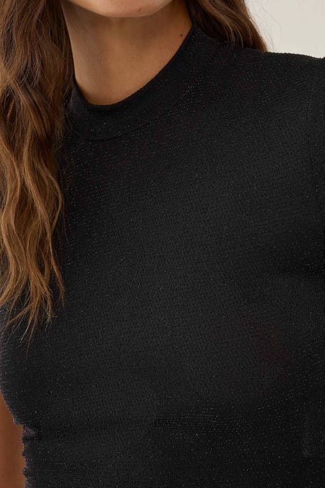 Fitted Half Turtleneck Knitted Crop Top - Image 5