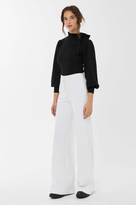 Blus med rosettdetalj - Image 3