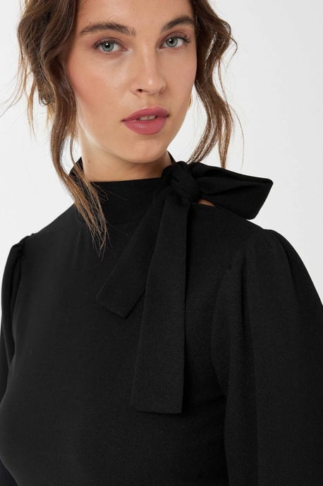Blus med rosettdetalj - Image 4