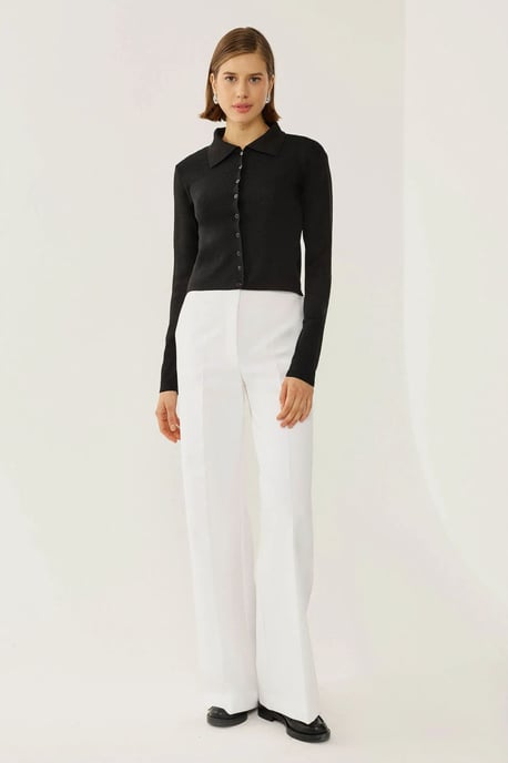 Slim Fit Stickad Topp med Knappdetalj - Image 1