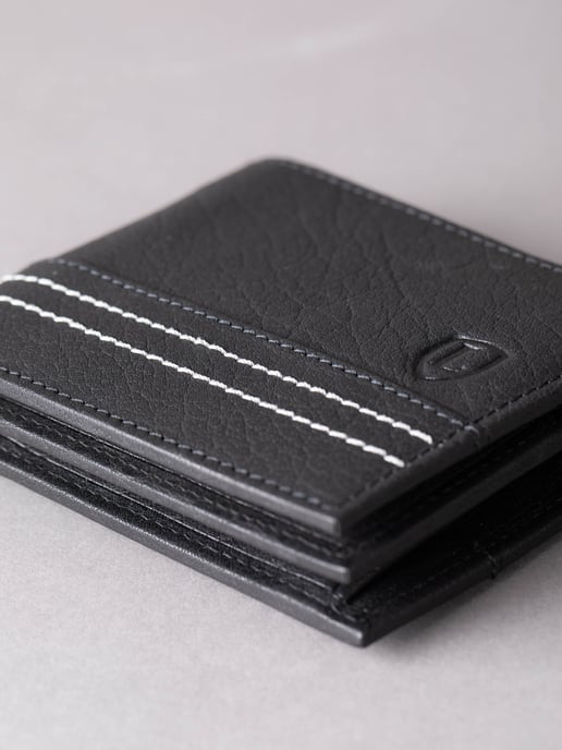 Keswick Leather Wallet in Black - Image 5