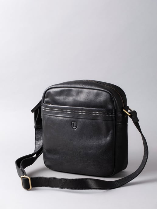 Keswick Small Leather Messenger Bag in Black - Image 3
