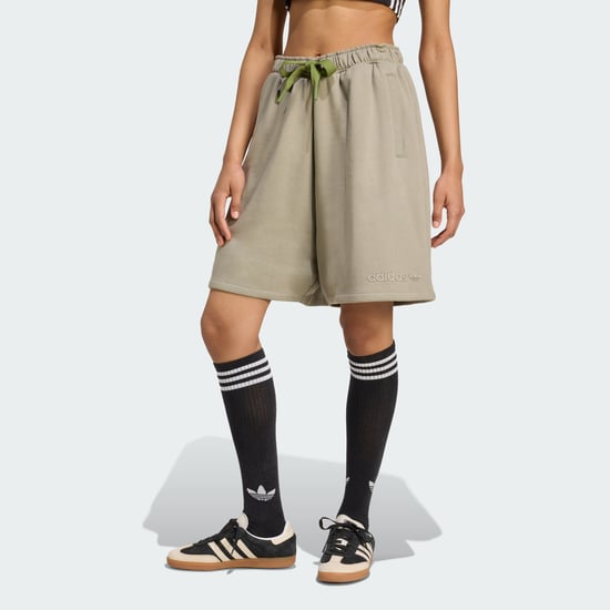 Essentials Linear Shorts Oversized - Image 1