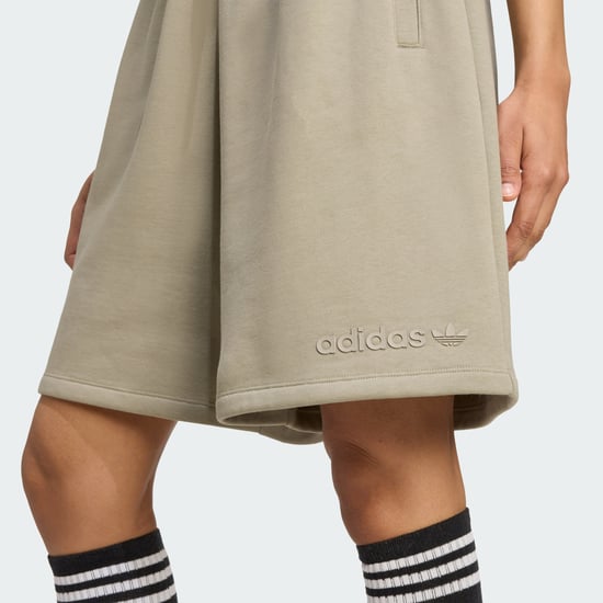 Essentials Linear Shorts Oversized - Image 4