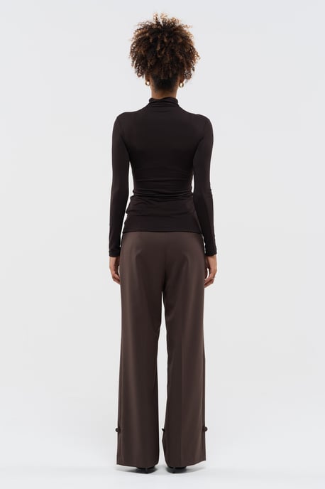 BENU Brown gathered turtleneck blouse - Image 2