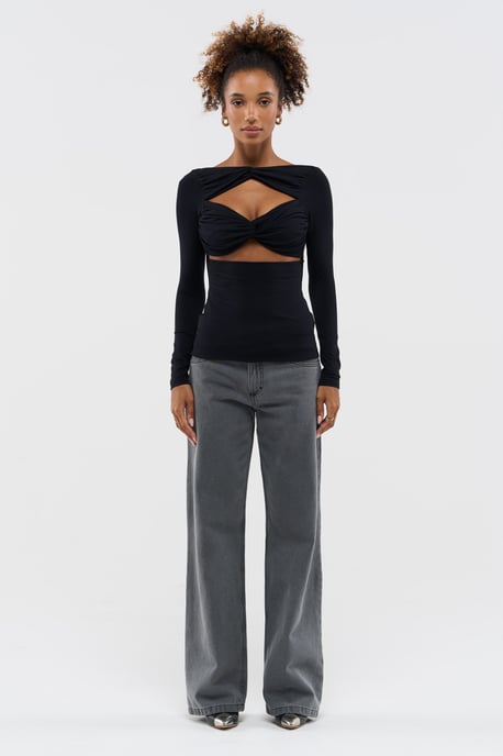 BENU Zwarte blouse met uitgesneden hals - Image 1