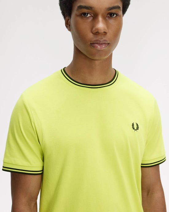 T-Shirt in Lime Green - Image 3