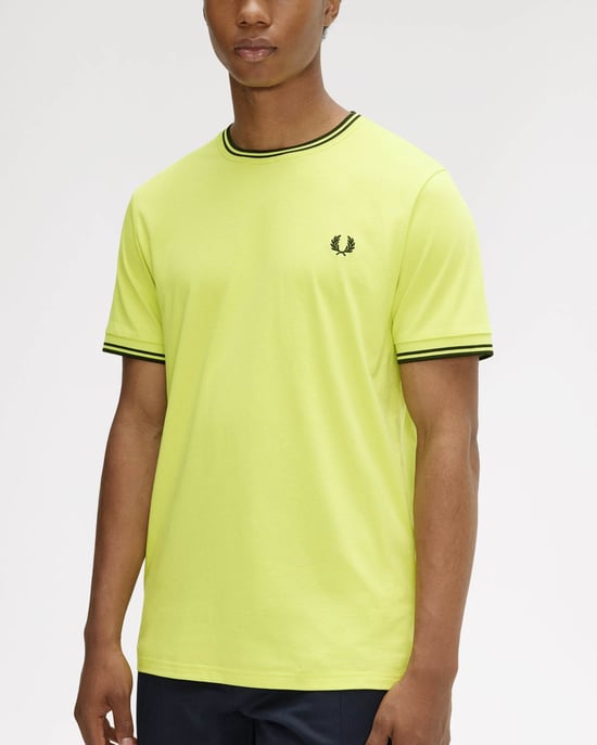 T-Shirt in Lime Green - Image 4