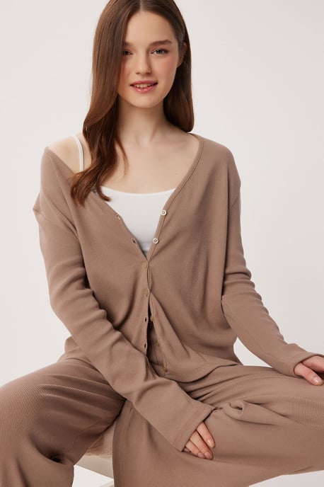 V-hals Knoop Long Cardigan en Broeken Pyjama Set - Image 2