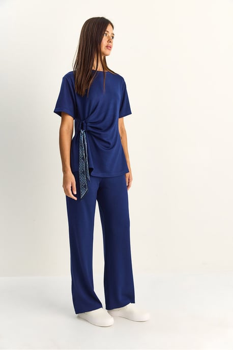 T-shirt en Broek Set van Twee Stukken met Accessoire Detail - Image 3