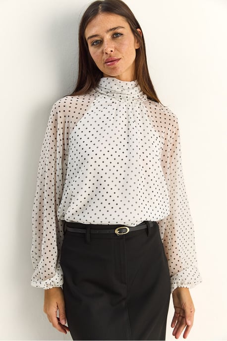 Prickig höghalsskjorta i chiffon - Image 3