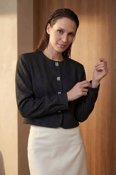 Op maat gemaakte kort jacket met knoopsluiting - Image 3