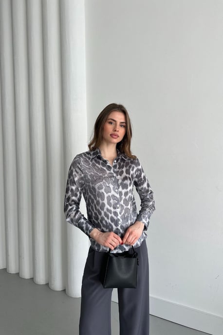 Leopard Print Button-Up Shirt - Image 4