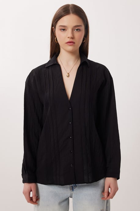 Oversized knapp-up skjorta med texturerad väv - Image 4