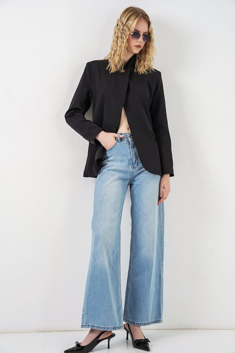 Oversized Shawl Collar Blazer - Image 2