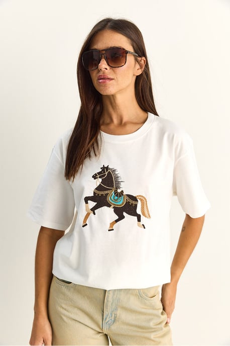Större broderad paljett t-shirt med rund hals kunder - Image 2