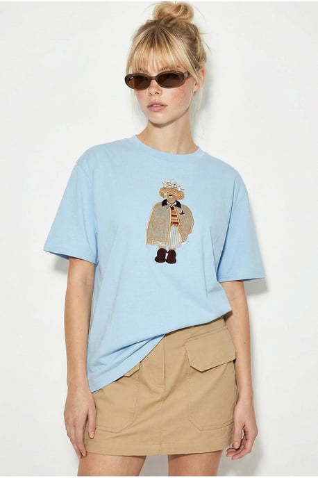 Broderad rundhalsad t-shirt med avslappnad passform - Image 4