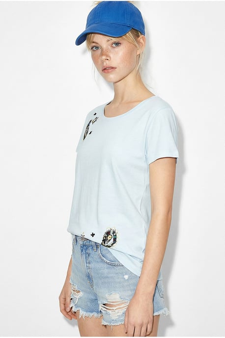 Broderad U-krage Bas-T-shirt - Image 3